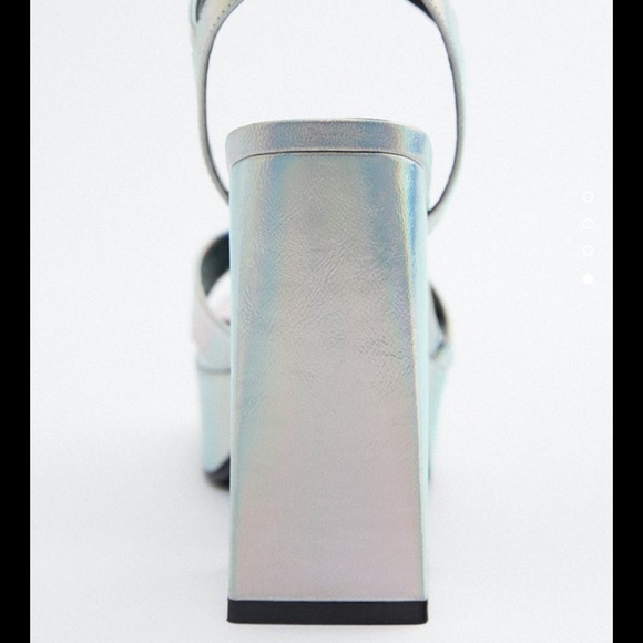 Chunky high heeled platforms - NWT - Picture 4 of 4